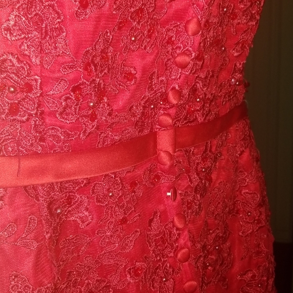 Off the shoulder lace dress - Picture 4 of 4